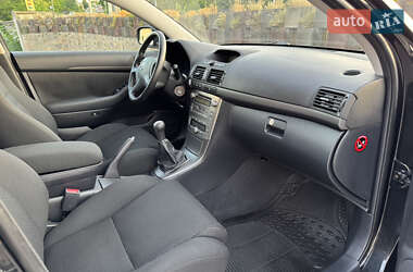 Универсал Toyota Avensis 2004 в 