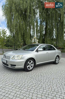 Седан Toyota Avensis 2003 в Львове