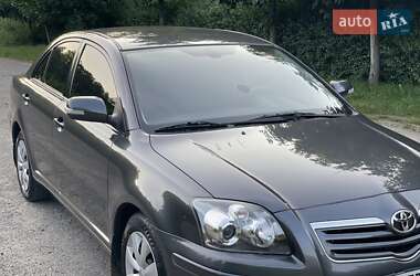 Седан Toyota Avensis 2008 в 