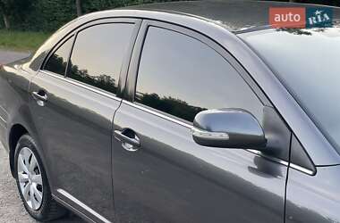 Седан Toyota Avensis 2008 в 