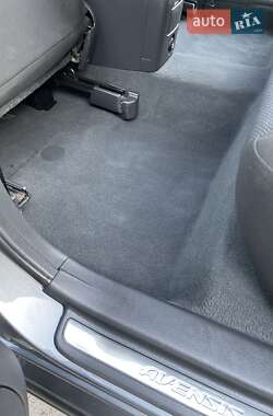 Седан Toyota Avensis 2008 в 