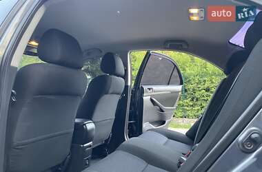 Седан Toyota Avensis 2008 в 