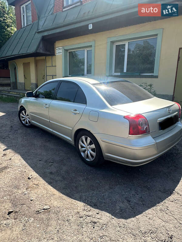 Toyota Avensis 2008