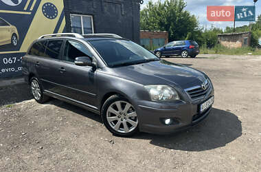 Универсал Toyota Avensis 2008 в 
