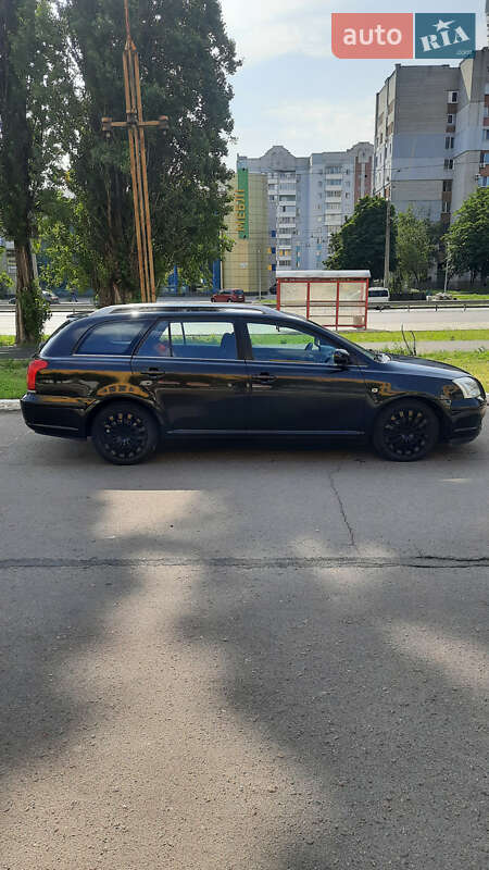 Универсал Toyota Avensis 2004 в Черкассах