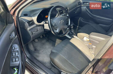 Седан Toyota Avensis 2008 в 