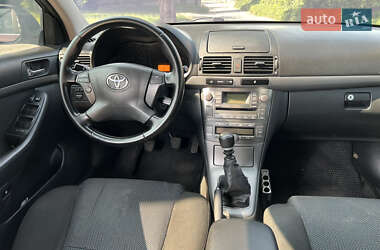Седан Toyota Avensis 2008 в 