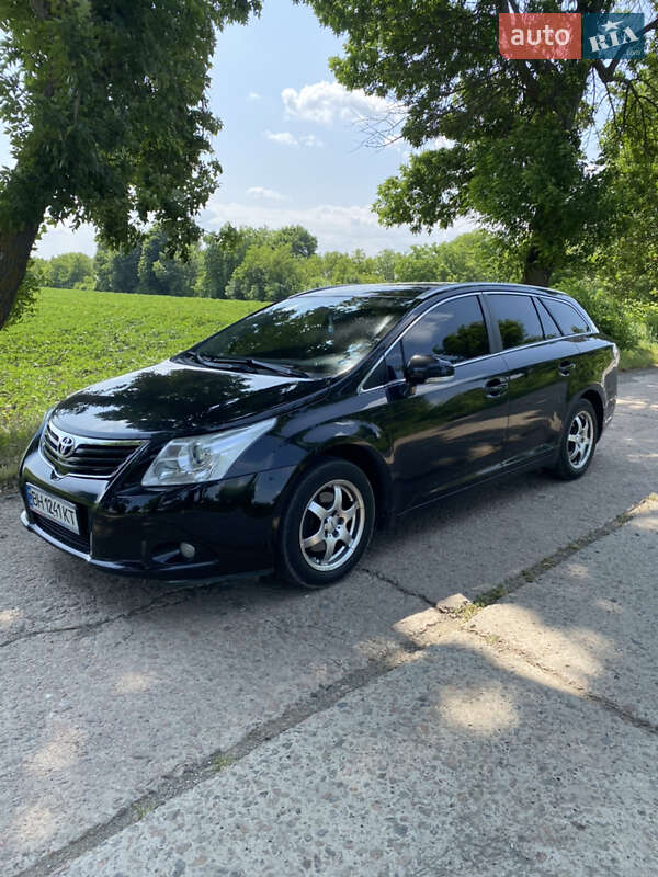 Универсал Toyota Avensis 2010 в Кодыме