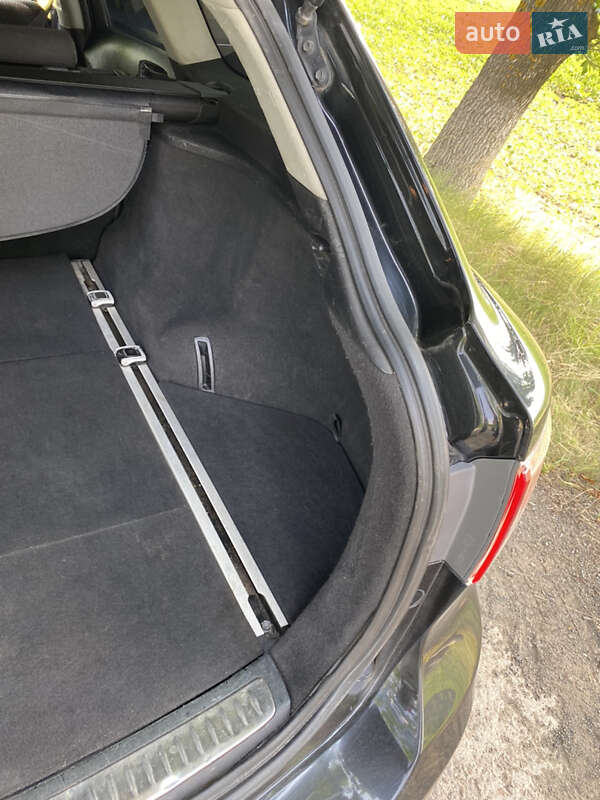 Универсал Toyota Avensis 2010 в Кодыме