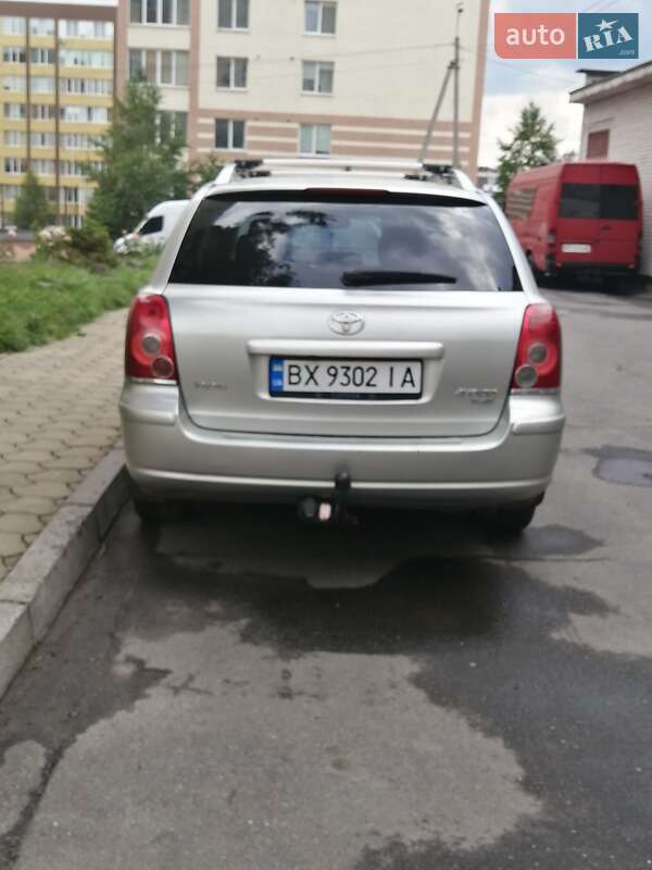 Универсал Toyota Avensis 2008 в Хмельницком