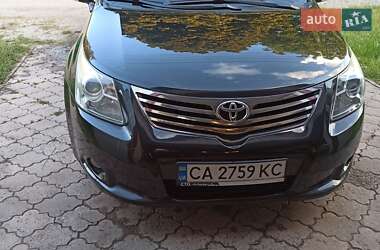 Седан Toyota Avensis 2011 в Черкассах