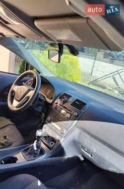 Універсал Toyota Avensis 2008 в Умані
