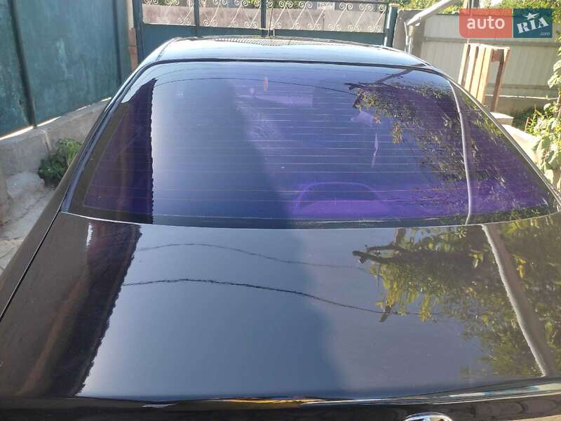 Седан Toyota Avensis 2000 в Одесі