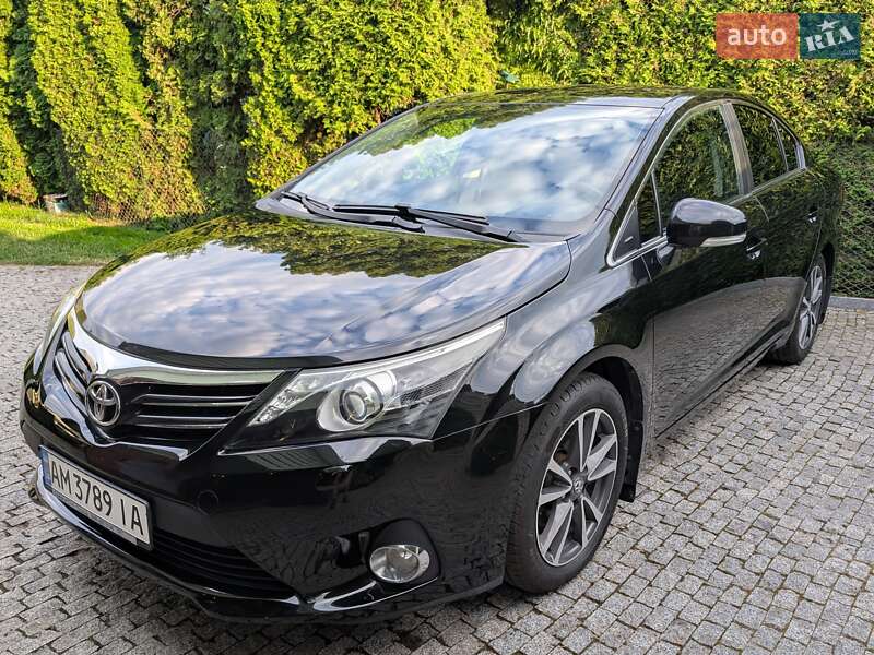 Toyota Avensis 2012