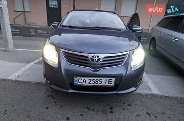Седан Toyota Avensis 2011 в Черкассах