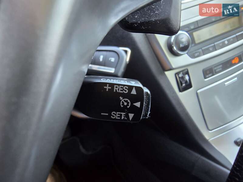 Седан Toyota Avensis 2012 в Одесі