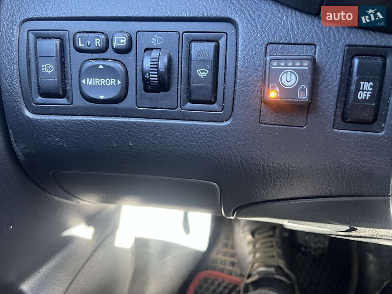 Универсал Toyota Avensis 2004 в Житомире