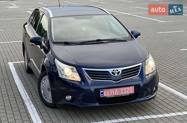 Универсал Toyota Avensis 2011 в Нововолынске