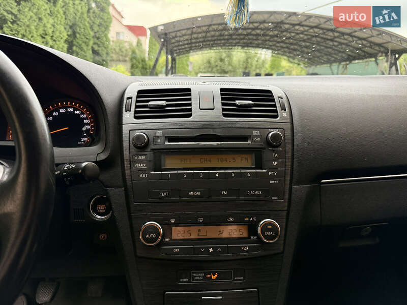 Универсал Toyota Avensis 2009 в Тернополе