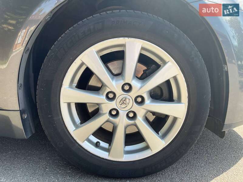 Универсал Toyota Avensis 2008 в Чернигове