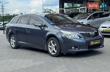 Универсал Toyota Avensis 2008 в Черновцах