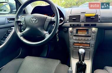 Седан Toyota Avensis 2008 в 