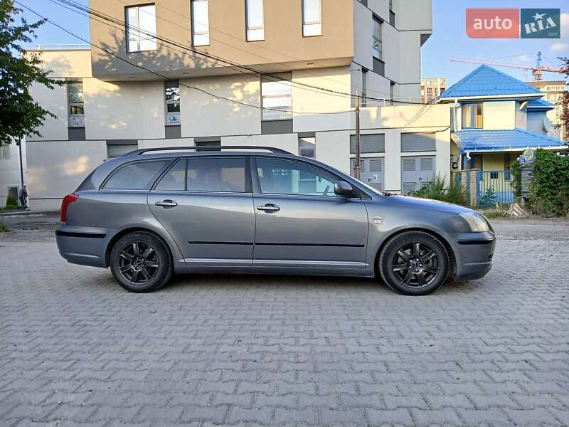 Toyota Avensis 2003