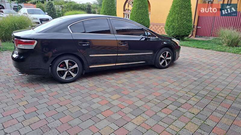 Седан Toyota Avensis 2009 в Мукачевому