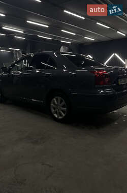 Седан Toyota Avensis 2006 в 
