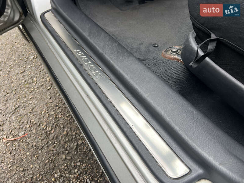 Седан Toyota Avensis 2008 в Трускавце