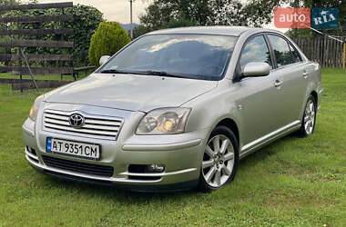 Седан Toyota Avensis 2005 в Долине
