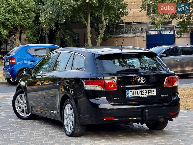 Универсал Toyota Avensis 2009 в Одессе