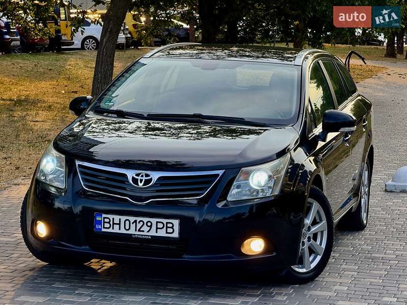 Универсал Toyota Avensis 2009 в Одессе