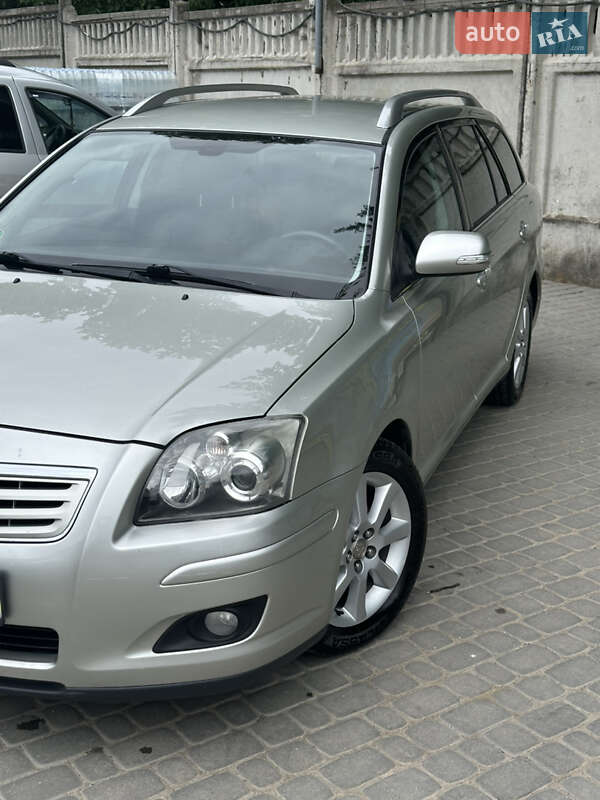 Универсал Toyota Avensis 2006 в Виннице