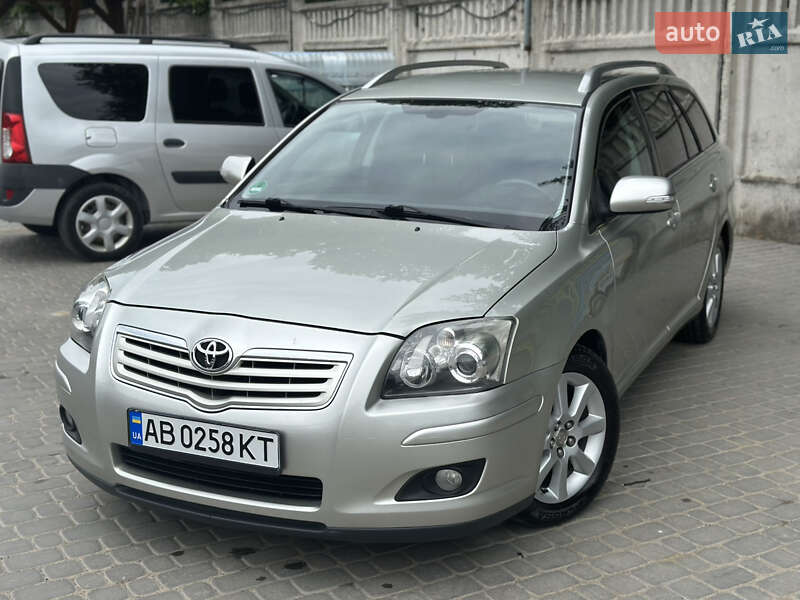Универсал Toyota Avensis 2006 в Виннице