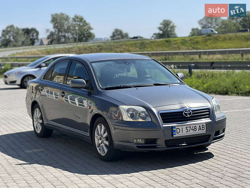 Toyota Avensis 2003
