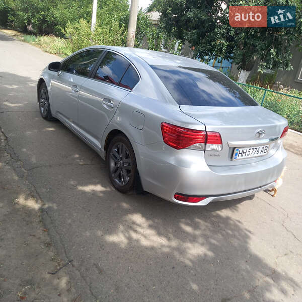 Седан Toyota Avensis 2012 в Одесі