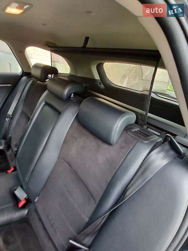 Універсал Toyota Avensis 2012 в Вараші