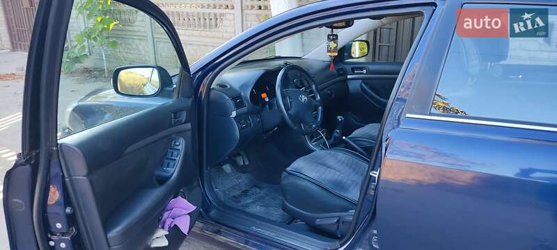 Седан Toyota Avensis 2006 в Одессе