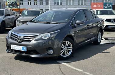 Седан Toyota Avensis 2013 в Києві