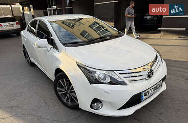 Седан Toyota Avensis 2012 в Виннице