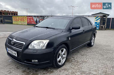 Лифтбек Toyota Avensis 2004 в Ирпене