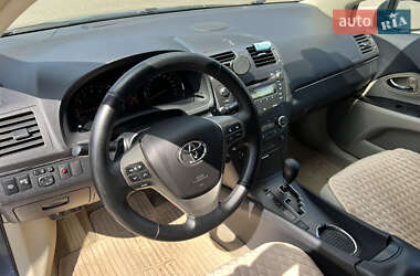 Универсал Toyota Avensis 2009 в 
