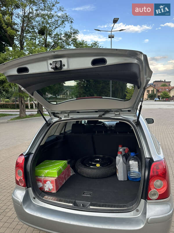 Универсал Toyota Avensis 2007 в Киеве