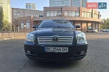 Седан Toyota Avensis 2004 в Одесі