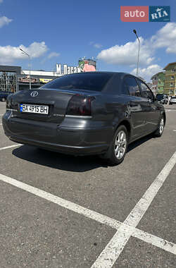 Седан Toyota Avensis 2008 в Киеве