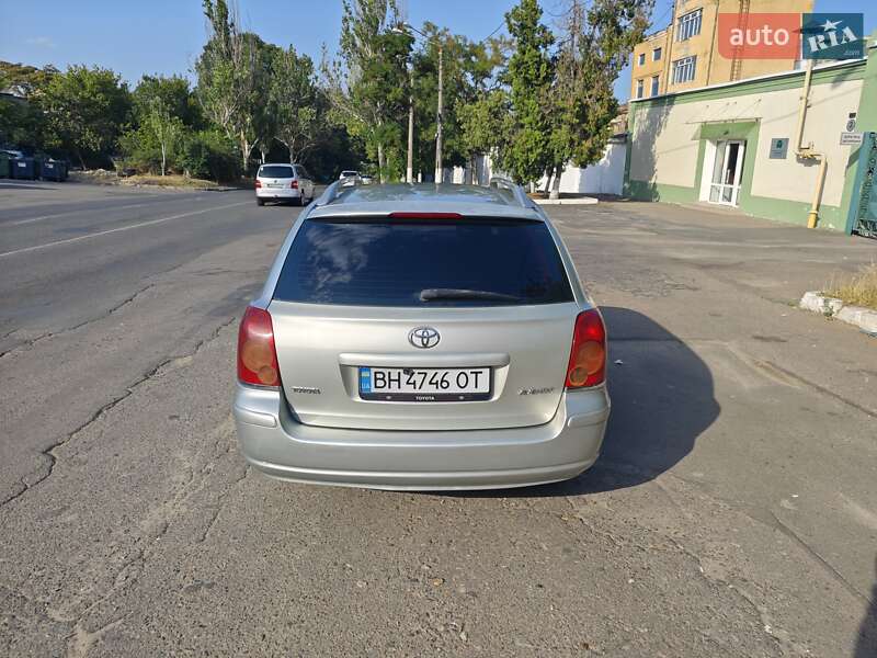 Універсал Toyota Avensis 2005 в Одесі