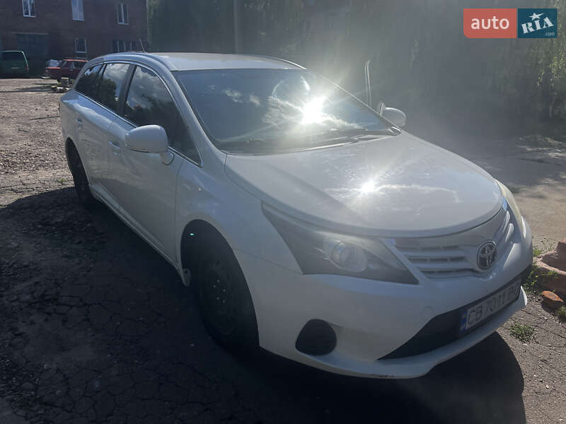 Toyota Avensis 2012