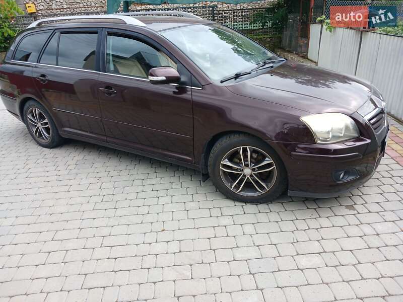 Универсал Toyota Avensis 2007 в Тернополе