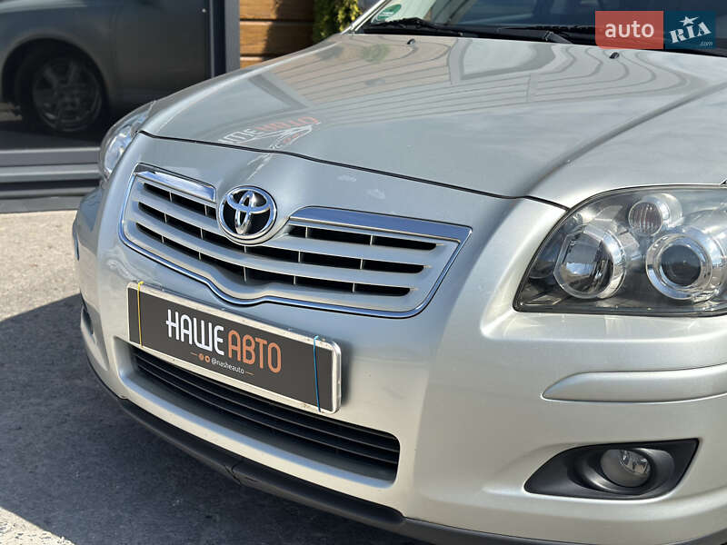 Универсал Toyota Avensis 2008 в Шептицькому